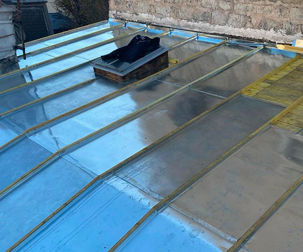 Travaux de zinguerie à Levallois-Perret (92300) dans les Hauts de Seine (92).